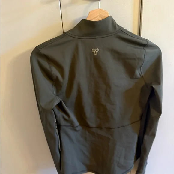 Aritzia Olive Green Jacket HeatForm™ Relay Zip-Up - Picture 1 of 6